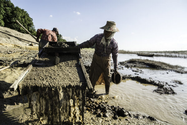 Uncontrolled gold mining booms in Kachin State