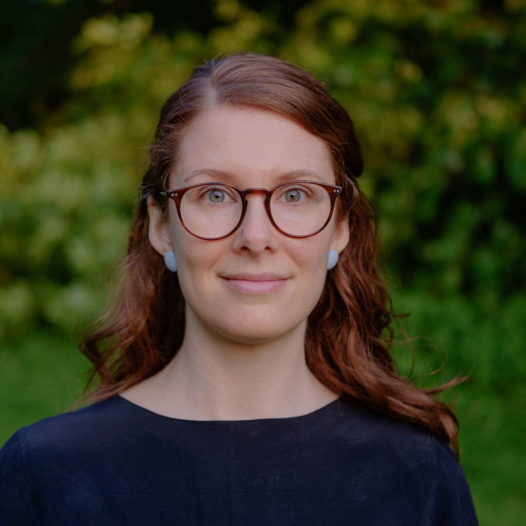 Alison Borochoff Porte Headshot