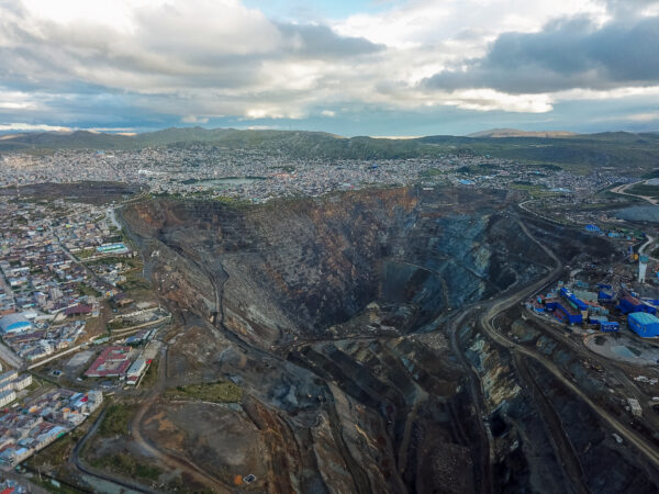 A Young Teacher Challenges Mining Pollution in Cerro de Pasco