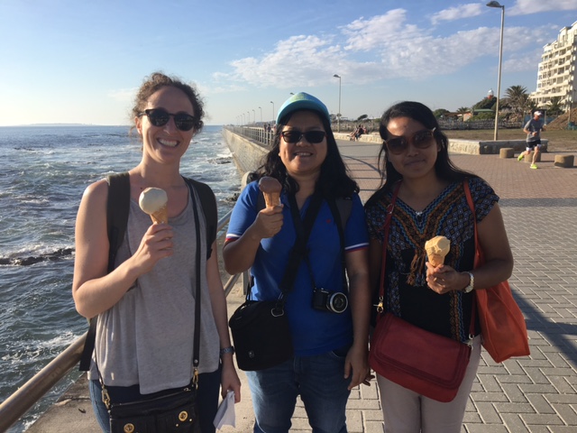 Bertha Fellows Tamara Morgenthau, Chompoo Kornkanok and Than Than Aye have ice cream during free time.