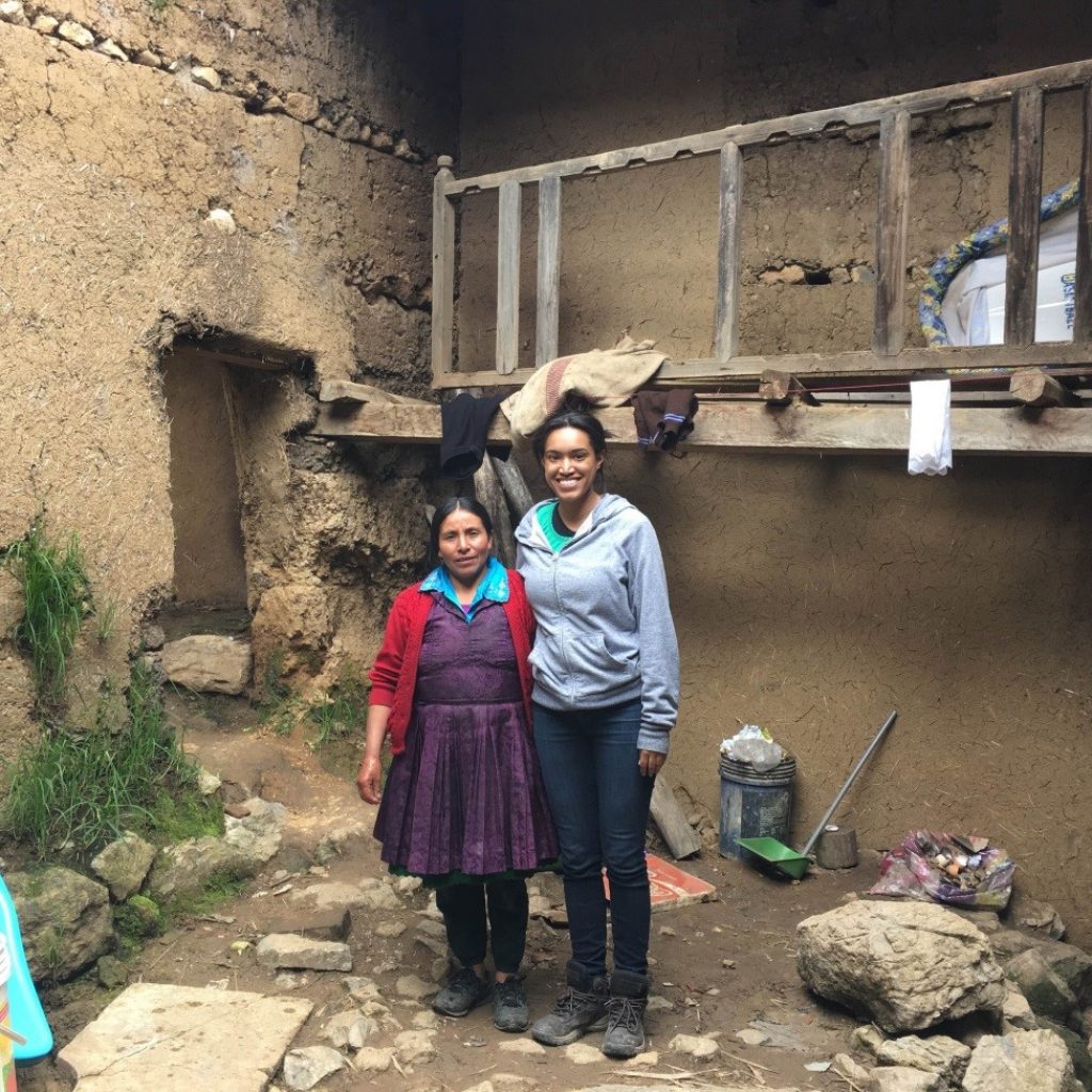 Felicitaciones a nuestra amiga querida, Máxima Acuña Atalaya, por ser unos de los ganadores del Premio Ambiental Goldman. "Eres una mujer increíble, fuerte que ha desafiado sin tremor una poderosa compañía de oro y cobre para proteger los derechos de tu familia, como así como las comunidades de Cajamarca."